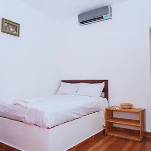 2* Hotel El Encanto